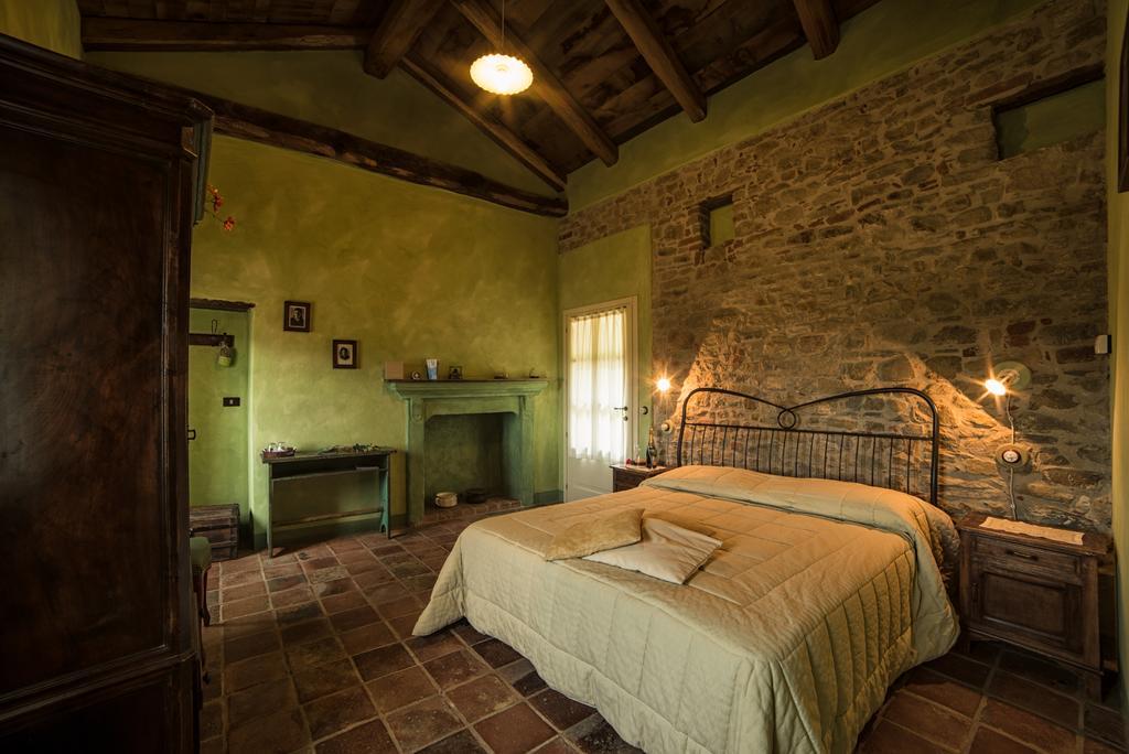 Dimora Storico Romantica Il Sole E La Luna Cerretto Langhe Buitenkant foto