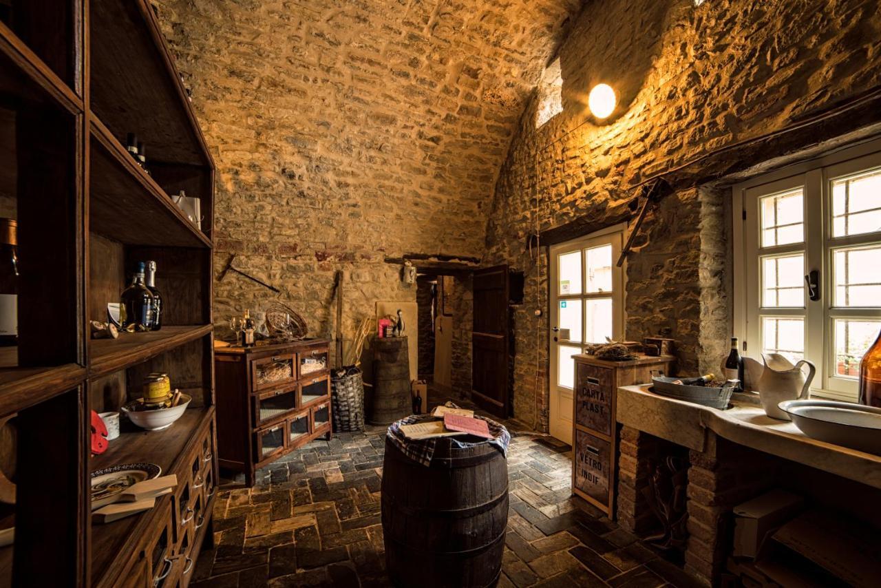 Dimora Storico Romantica Il Sole E La Luna Cerretto Langhe Buitenkant foto